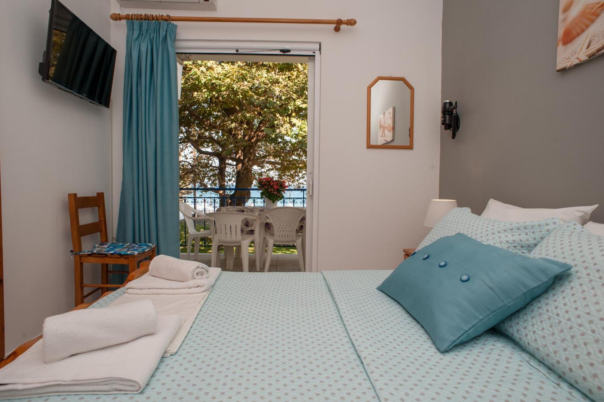 Elaionas  Erodios Apartments الغرفة الصورة