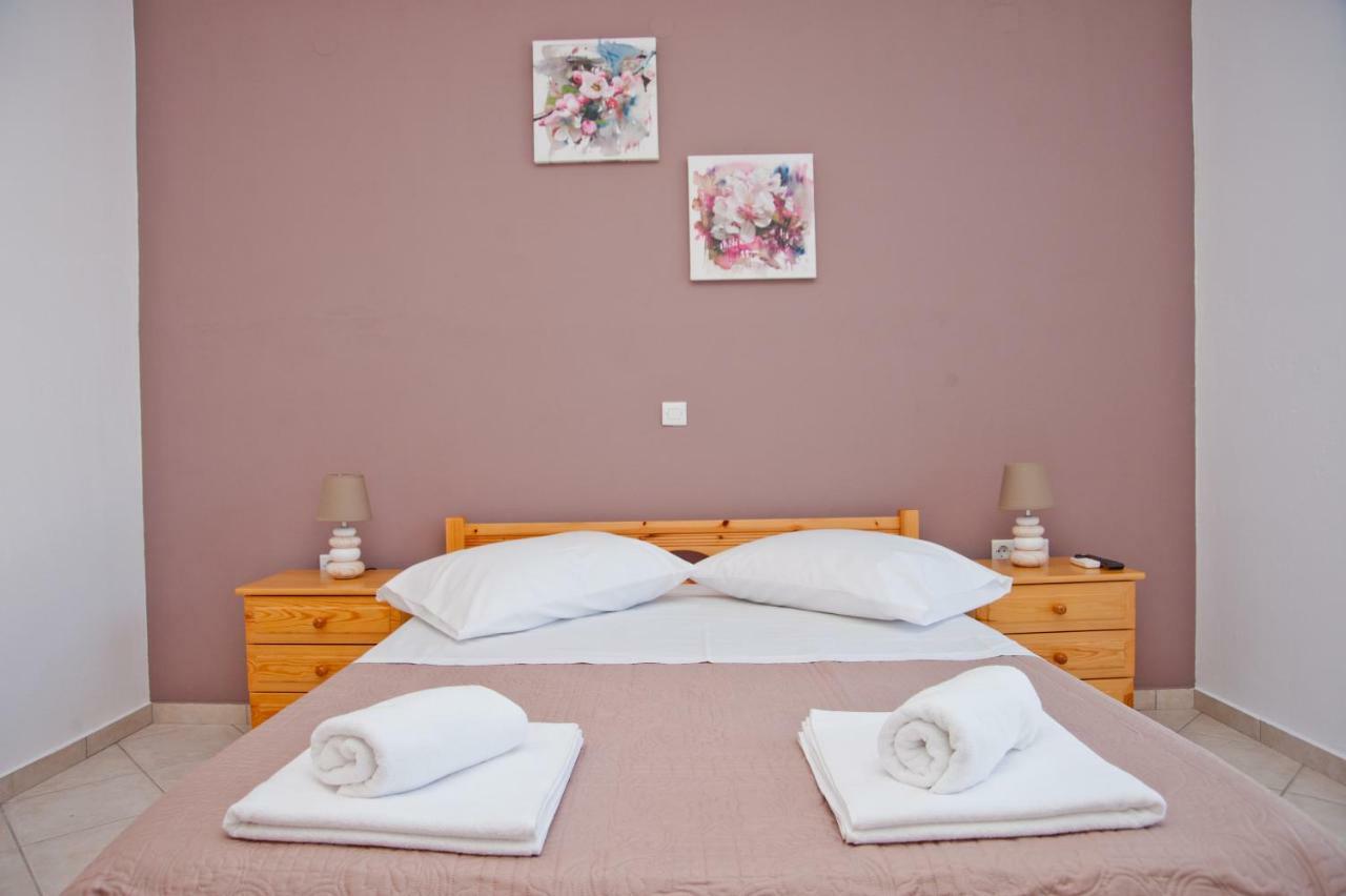 Elaionas  Erodios Apartments الغرفة الصورة